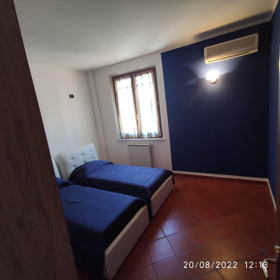 M & M Pinzi Suite Apartment Montepulciano Stazione Екстер'єр фото