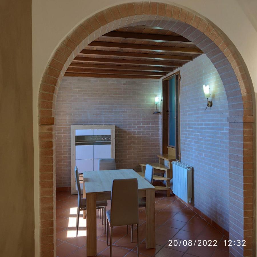 M & M Pinzi Suite Apartment Montepulciano Stazione Екстер'єр фото