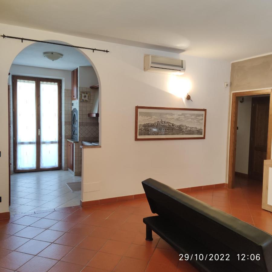 M & M Pinzi Suite Apartment Montepulciano Stazione Екстер'єр фото